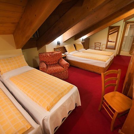 Hotel San Giovanni Ливиньо Стая снимка