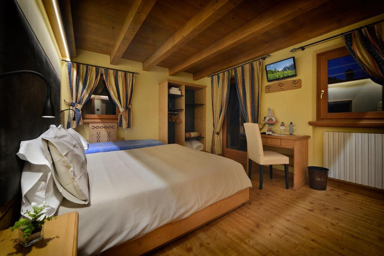 Hotel San Giovanni Ливиньо Екстериор снимка