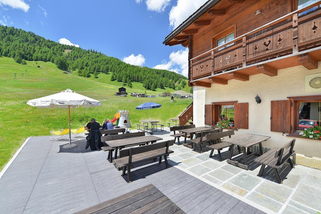 Hotel San Giovanni Ливиньо Екстериор снимка